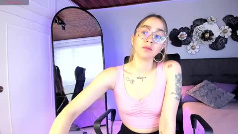 Catalina online show from 02/25/25, 12:34