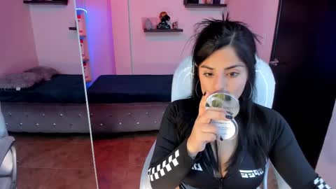 Catalina online show from 02/22/25, 09:04