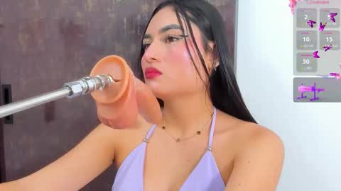 Snapshot of catalina_whore chatting on 09/11/25, 08:31 Catalina online show from 09/11/25, 08:31