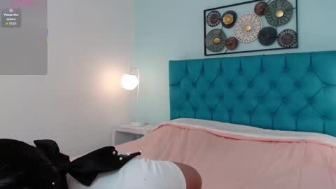 Catalina online show from 02/04/26, 03:23