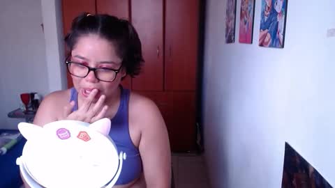 catalinaa_lovee online show from 10/23/25, 07:01