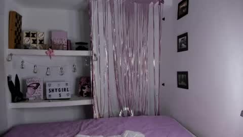 Snapshot of catalinagarciaa chatting on 02/28/25, 03:15  Catalina Garcia     online show from 02/28/25, 03:15