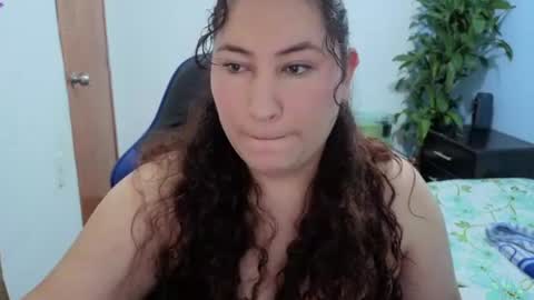 Snapshot of catalinamarpi45 chatting on 07/19/26, 07:12 cataleya online show from 07/19/26, 07:12