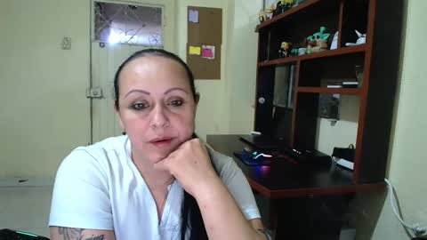 Snapshot of catalinamilf chatting on 09/27/25, 02:16 catalinamilf online show from 09/27/25, 02:16
