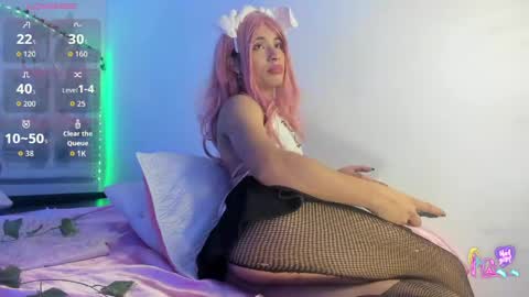 catalinasantanaa  online show from 04/17/26, 07:39