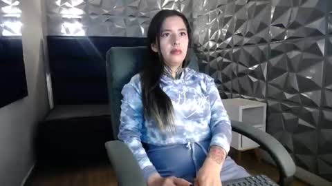 Snapshot of catarina_a chatting on 07/15/26, 11:59 catarina online show from 07/15/26, 11:59