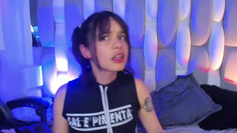 Cat  online show from 12/15/24, 09:20