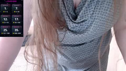 Ana online show from 04/18/26, 10:08