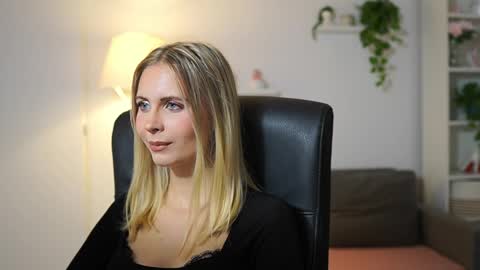 catecrago  online show from 10/10/25, 08:13