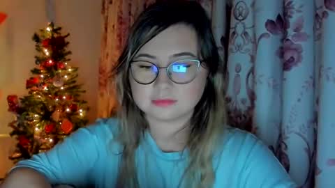 Snapshot of caterinnakat chatting on 01/03/25, 09:05 Kat online show from 01/03/25, 09:05