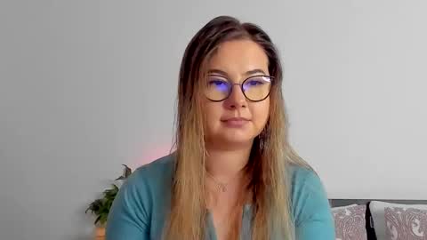 Snapshot of caterinnakat chatting on 02/10/25, 10:20 Kat online show from 02/10/25, 10:20