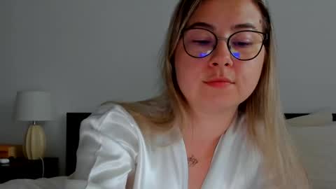 Snapshot of caterinnakat chatting on 07/03/26, 12:44 Kat online show from 07/03/26, 12:44