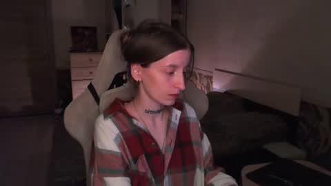 Snapshot of cath_dysphoria_ chatting on 06/16/26, 07:49 CATH online show from 06/16/26, 07:49