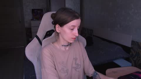 Snapshot of cath_dysphoria_ chatting on 07/06/26, 11:29 CATH online show from 07/06/26, 11:29