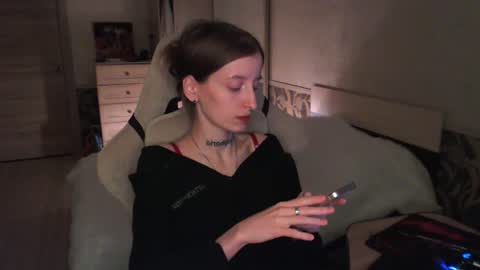 Snapshot of cath_dysphoria_ chatting on 07/11/26, 07:27 CATH online show from 07/11/26, 07:27