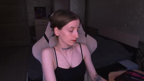 Snapshot of cath_dysphoria_ chatting on 07/28/26, 02:13 CATH online show from 07/28/26, 02:13