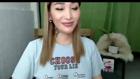 red online show from 10/13/25, 03:39