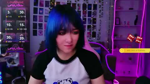 Snapshot of catharinejones chatting on 07/26/26, 05:37 KettieHi My name is Katie I love drawing and I can play the guitar. And love dancing online show from 07/26/26, 05:37