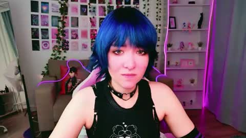 Snapshot of catharinejones chatting on 08/06/26, 05:53 KettieHi My name is Katie I love drawing and I can play the guitar. And love dancing online show from 08/06/26, 05:53
