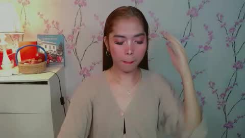 catherine_365 online show from 11/14/25, 10:18