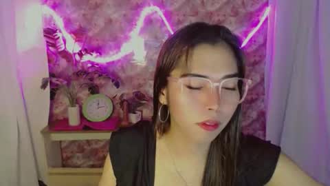 catherine_365 online show from 04/07/26, 09:32