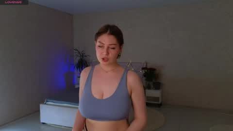 Snapshot of catherine_river chatting on 05/11/26, 11:05 Catherine online show from 05/11/26, 11:05