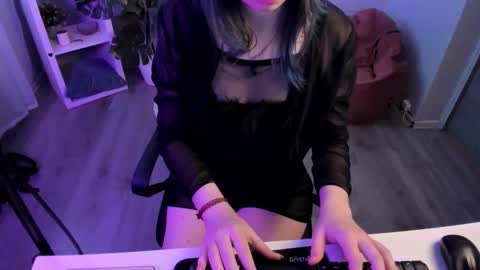 Catherine online show from 03/18/26, 01:14