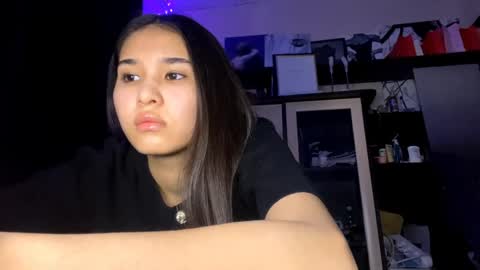 catherinepirs online show from 04/17/26, 04:21