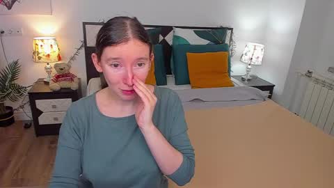 Catrin online show from 02/06/25, 01:49