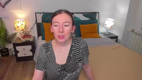 Catrin online show from 03/12/25, 02:20