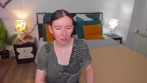 Catrin online show from 03/12/25, 08:30