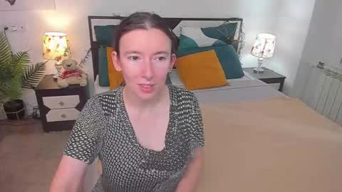 Catrin online show from 09/12/25, 06:46