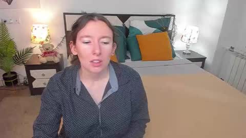 Catrin online show from 09/26/25, 06:28