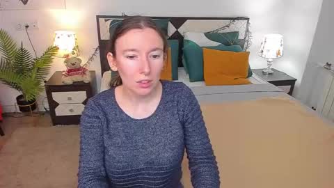 Catrin online show from 10/20/25, 07:42