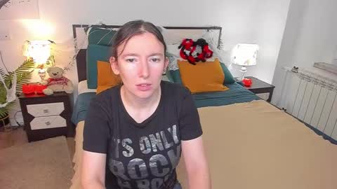 Catrin online show from 10/29/25, 06:59