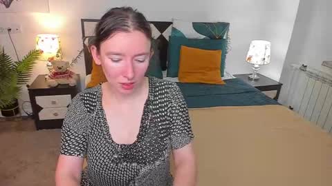 Catrin online show from 11/10/25, 06:45