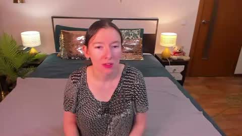 Snapshot of catherinewalls chatting on 06/13/26, 03:26 Catrin online show from 06/13/26, 03:26