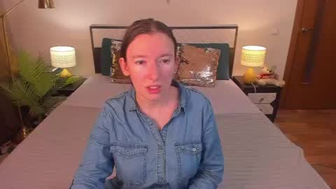 Snapshot of catherinewalls chatting on 07/21/26, 03:31 Catrin online show from 07/21/26, 03:31