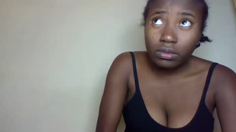 cathia_bella online show from 07/06/26, 06:43