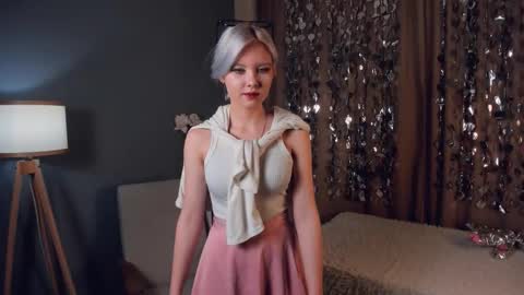 Mia online show from 02/18/26, 11:17