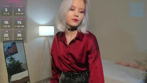 Mia online show from 04/18/26, 11:03