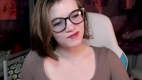 Snapshot of cathybarnes chatting on 05/16/26, 05:48 cathybarnes online show from 05/16/26, 05:48