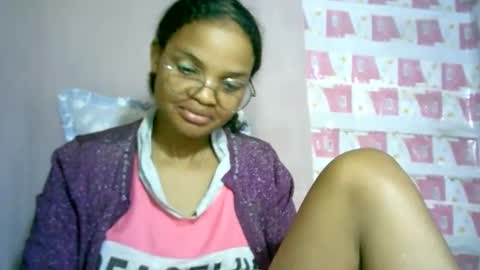Snapshot of cathyxlisa chatting on 05/05/26, 10:01 CathyXLisa online show from 05/05/26, 10:01