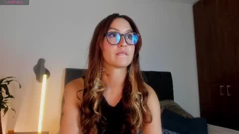 Snapshot of catimore chatting on 06/17/26, 03:24 Catimore online show from 06/17/26, 03:24