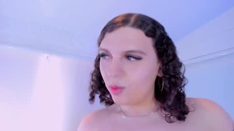 Catleya  online show from 12/01/25, 08:03