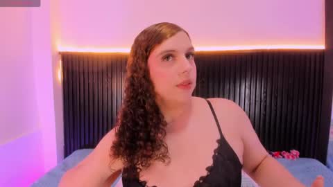 Snapshot of catleyanoire_ chatting on 04/20/26, 10:22 Catleya Noire online show from 04/20/26, 10:22