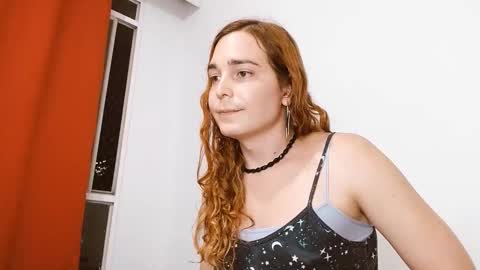 Catalina Restrepo online show from 09/19/25, 02:13