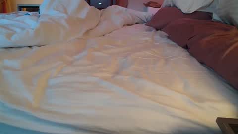 some call me djcatnips some call me CC but i love it when you call me miss catnips  online show from 11/12/25, 03:34