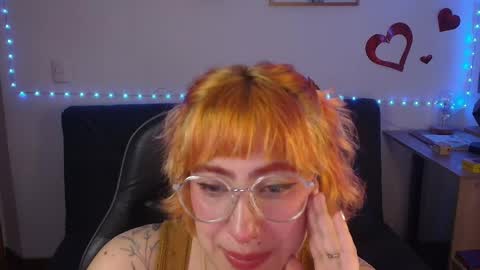 Snapshot of catsito chatting on 06/05/26, 06:52 im MIA -Independent Model MY OF is catsito3 online show from 06/05/26, 06:52