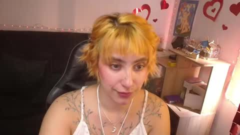Snapshot of catsito chatting on 06/13/26, 08:40 im MIA -Independent Model MY OF is catsito3 online show from 06/13/26, 08:40